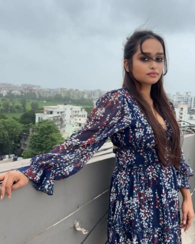 female Call Girls in Chandigarh